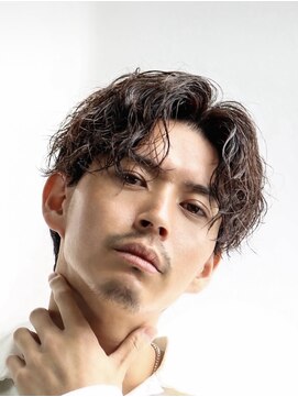 アストラ(ASTRA) MEN’S HAIR/サーフカール/刈り上げセンターパート