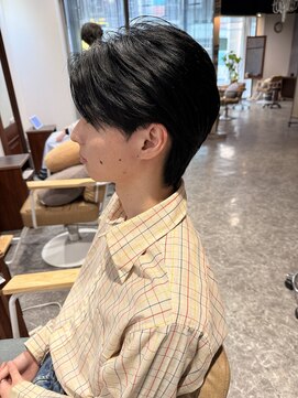 グラフィーサッポロ(Graphy sapporo) 10代 20代 メンズヘア フェザーパーマ フェザーショート