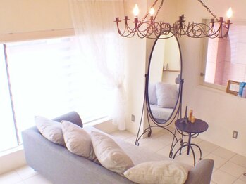 ポワソンブル(Poisson Bleu)の写真/【40・50代の大人女性に】無理な提案はせず、ありのままでいられる心地よさ。髪と心の休息時間を。