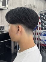 バーバー ショップ ネオ(BARBER SHOP NEO)&nbsp;センターパート×ローフェード［宇都宮/フェード/メンズカット]