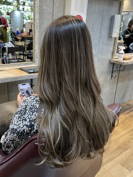 ロダット 横浜(LODAT by little) グレージュ×バレイヤージュ【LODAT横浜】