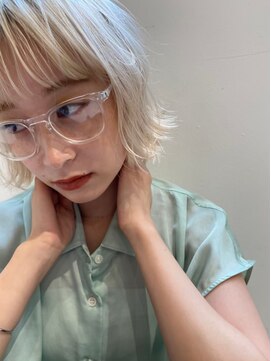 ローウェ 渋谷(Louwe) 小顔切りっぱなし外ハネミディアム20代,30代,40代[渋谷/渋谷駅]