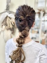 ティーズヘアイナガキイヴピアジェ&nbsp;編み下ろし＿ふんわり＿かわいい