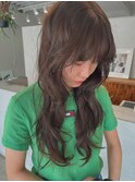 オリーブベージュ