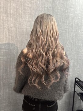 ラニシス ヘアー(Lanisis Hair) スモーキーグレー