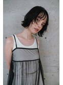 レイヤーボブにニュアンスパーマをかけてコケティッシュな雰囲気