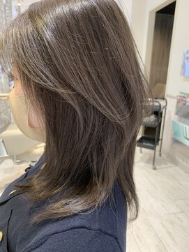 ファーストエンド 三ツ屋店(1st END.) ミディアムレイヤー