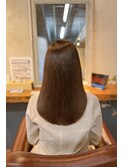 髪質改善酸性ストレートで艶髪／20代30代40代／新宿