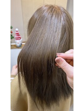 髪質改善トリートメント　艶髪　フォギーベージュ