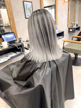 サニー 渋谷(SUNNY) バレイヤージュ、ハイライト、シャドールーツ、切りっぱなしボブ