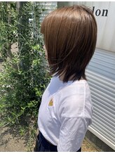 リリィ(LILY)