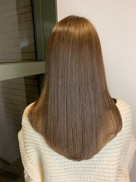カミエ(kamie) ツヤ感たっぷりのセミロングブラウン