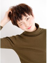 ゼンコー キチジョウジ(ZENKO KICHIJOJI)&nbsp;個性派バングのモダン刈り上げショート・20代・30代