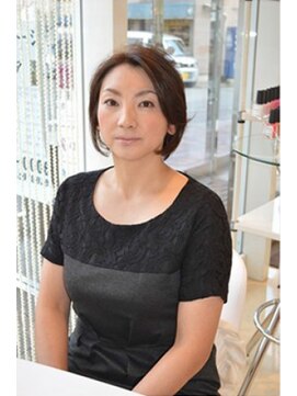 アベックプレジール 葉山店(AVEC PLAISIR) after・変身後『大人の美ライン』ショートスタイル