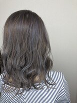 モルニ(MORNI)&nbsp;アッシュグレー_マロンベージュ Aラインボブ かきあげ