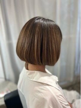 ツムグ 代官山店(TUMUGU) 大人可愛いに合わせカットアースカラー白髪ぼかしハイライト