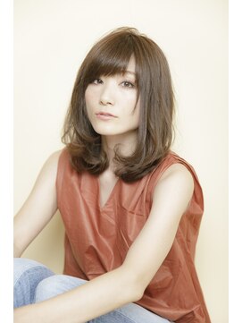 アフロディーテ 銀座(APHRODITE GINZA) グレージュカラー/斜めバング/シルキーベージュ/銀座/東銀座