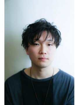 コモレビ(ko.mo.re.bi) メンズパーマ