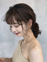 顔周りレイヤーカットくびれヘアミルクティーベージュカラー