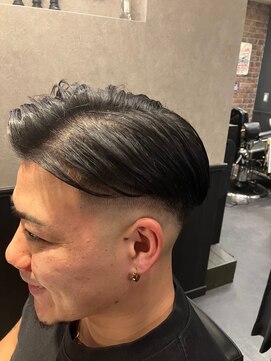 ブロートーキョーバーバーショップ 神田店(Bro Tokyo BARBERSHOP) 【神田】まとまり◎アップバングbarberスタイル