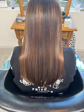 O ハイライトブラウンまとまりワンカール美シルエットロング