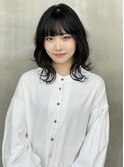 ミディアム/顔周りレイヤー/外ハネ/レイヤーカット/顔周り