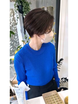 ウキ 豊川(uki) ショート　オリーブ　トリートメント