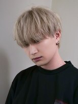マッシュブリーチハイトーンハイライトスパイラルツーブロック