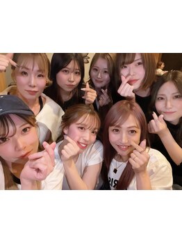 経験や知識/技術力が豊富な女性スタイリスト多数在籍☆扱いやすい顔周りカット/韓国風レイヤーはお任せ！