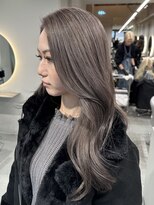 ソル ジングウマエ(SOL JINGUMAE)&nbsp;1ブリーチで叶う透けるグレージュカラー/ロングレイヤー