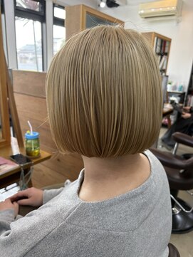 ヴィアルス 花山店(VIARS) ボブカット×ブロンドカラー