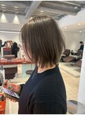 <ゲスト>ばつぐんの抜け感、レイヤーボブとオリーブグレージュ