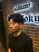 ブロートーキョーバーバーショップ 神田2nd(Bro Tokyo BARBERSHOP)&nbsp;MEN'S毛流れセンターパートスタイルメンズバーバーカット