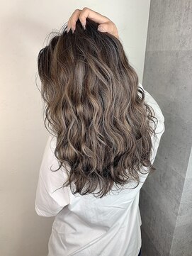 アンダーバーホワイト 大阪上本町店(_WHITE) 透明感MAX×グレージュハイライト