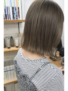 コス(kos) 【nanuk＊UEKI】ハイトーンカラー＊大人かわいいオリーブカラー