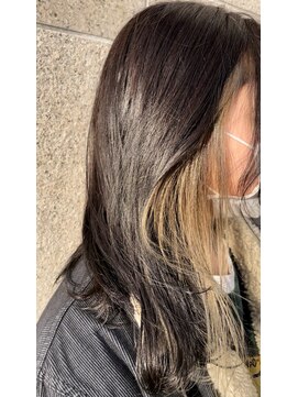 ビーハイブ ギフト(BeeHIVE GIFT) イヤリングカラーベージュ