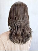 ナチュラルハイライト_アースカラーくびれヘアツートン_ba370202