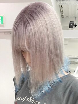 ウィコ 新宿(WICO) ラベンダーホワイトブルー[新宿駅/モード/ダブルカラー]