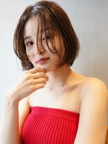 顔まわりレイヤーミニボブ切りっぱなしワイドバング