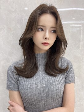 マウル 栄(MAEUL) レイヤーカット　韓国ヘア