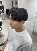 ツイストスパイラルパーマセンターパートツーブロックメンズ栄