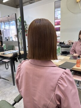 トリニティ 本厚木(trinity) プツッと切りっぱなしボブ本厚木