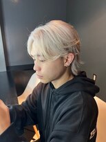 スティーロ 渋谷(Steelo) 韓国風センターパート×ハイトーン