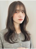 レイヤーカット×色素薄めカラーで柔らかい大人可愛いヘア♪