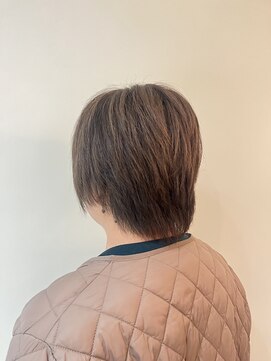 フレッシュサラダ エモーション(EMOTION) ショートスタイル「明るい白髪染め」