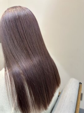 インス(ensue) 美髪ストレート×髪質改善◎艶髪ロング 20代30代