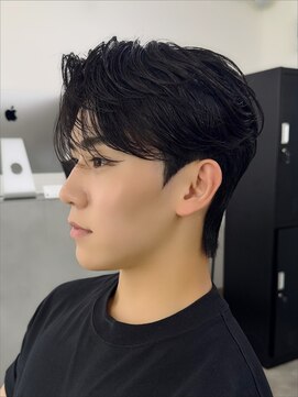 エイル 北堀江(Eir) 毛流れ カルマパーマ フェザーパーマ ダウンパーマ