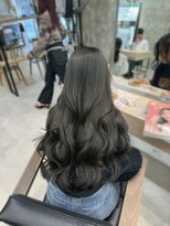 エレン 新百合ヶ丘店(ELEN)&nbsp;透明感抜群のオリーブグレージュ