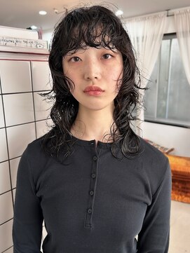 カルテ(QUARTE) ステップレイヤー ミディアムレイヤーパーマ
