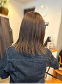 くすみベージュ